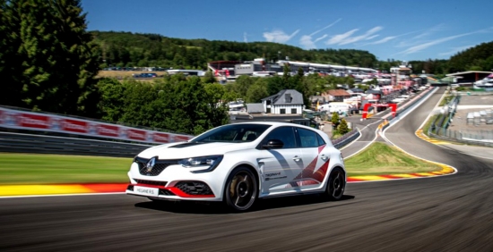 Новый Renault Megane R. S TROPHY-R установил новый рекорд на Spa-Francorchamps