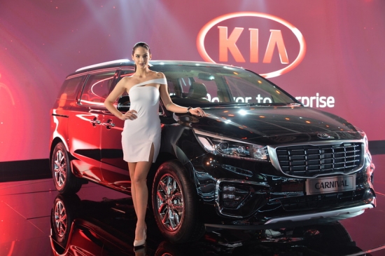 THE AUTO EXPO IS BEING HELD IN DELHI. THE EXTENSIVE STAND WAS PREPARED BY KOREAN KIA